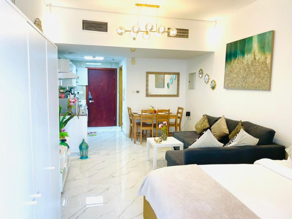 Diamond Crown - Studio Holiday Apartment In Dubai Marina Екстер'єр фото